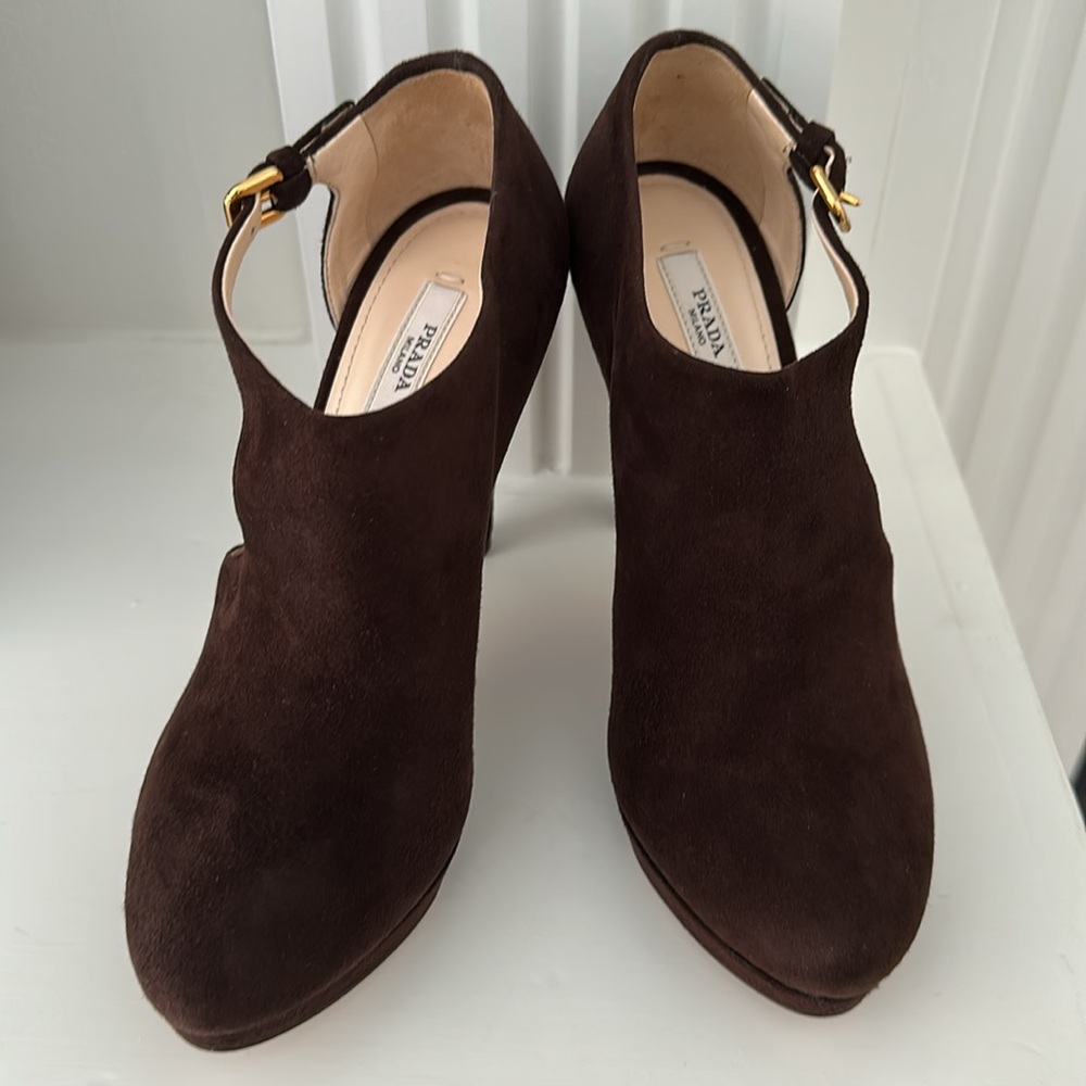 Vintage Prada Women's Dark Brown Suede Heels - Picture 6 of 9